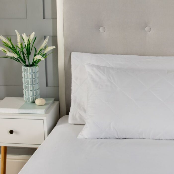 Quilted Pillow Soft Touch Microfibre Protector Zippered Closing