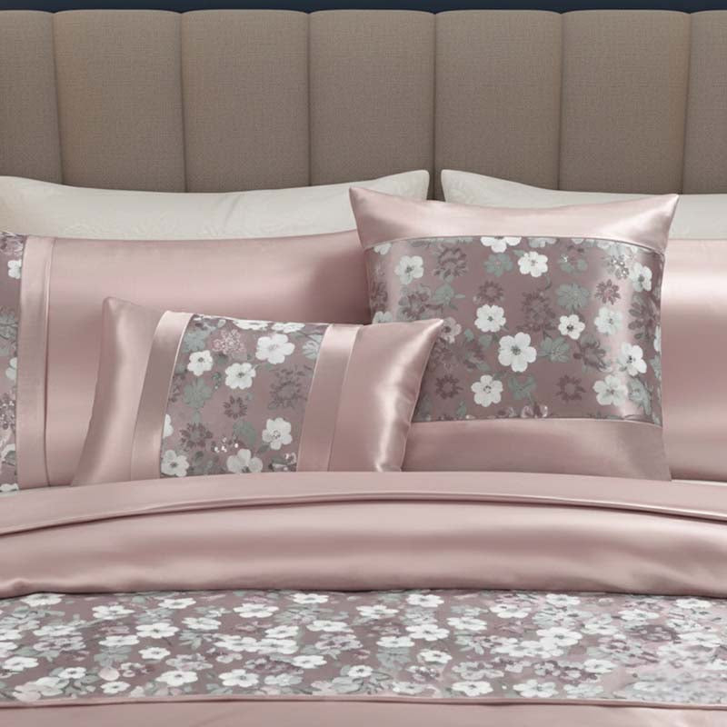 Embroidery Duvet Cover Set Luxury Bedding with Matching Pillowcases