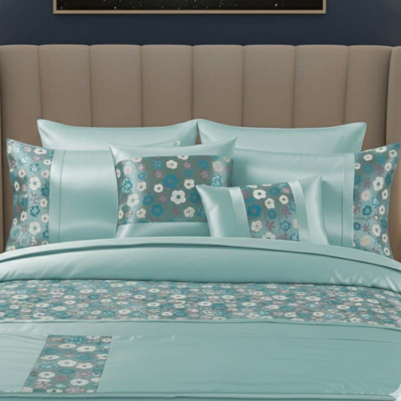 Embroidery Duvet Cover Set Luxury Bedding with Matching Pillowcases