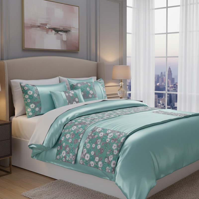Embroidery Duvet Cover Set Luxury Bedding with Matching Pillowcases