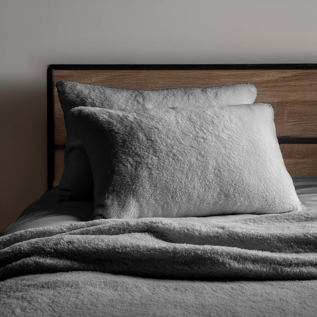 Teddy Bear Fleece Super Soft Cosy Pillow Case Pair